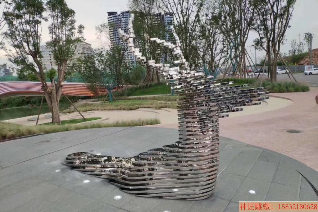 不锈钢创意鹿雕塑 公园鹿雕塑定制 鹿雕塑制作厂家