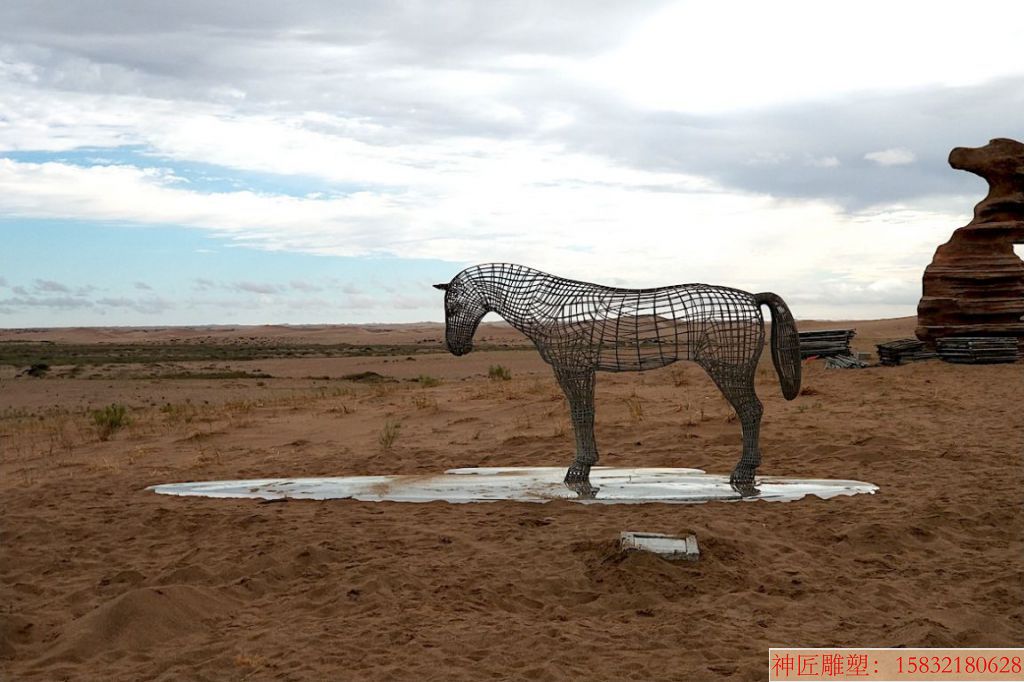 不锈钢镂空马雕塑 低头马雕塑 马雕塑图片 马雕塑制作厂家